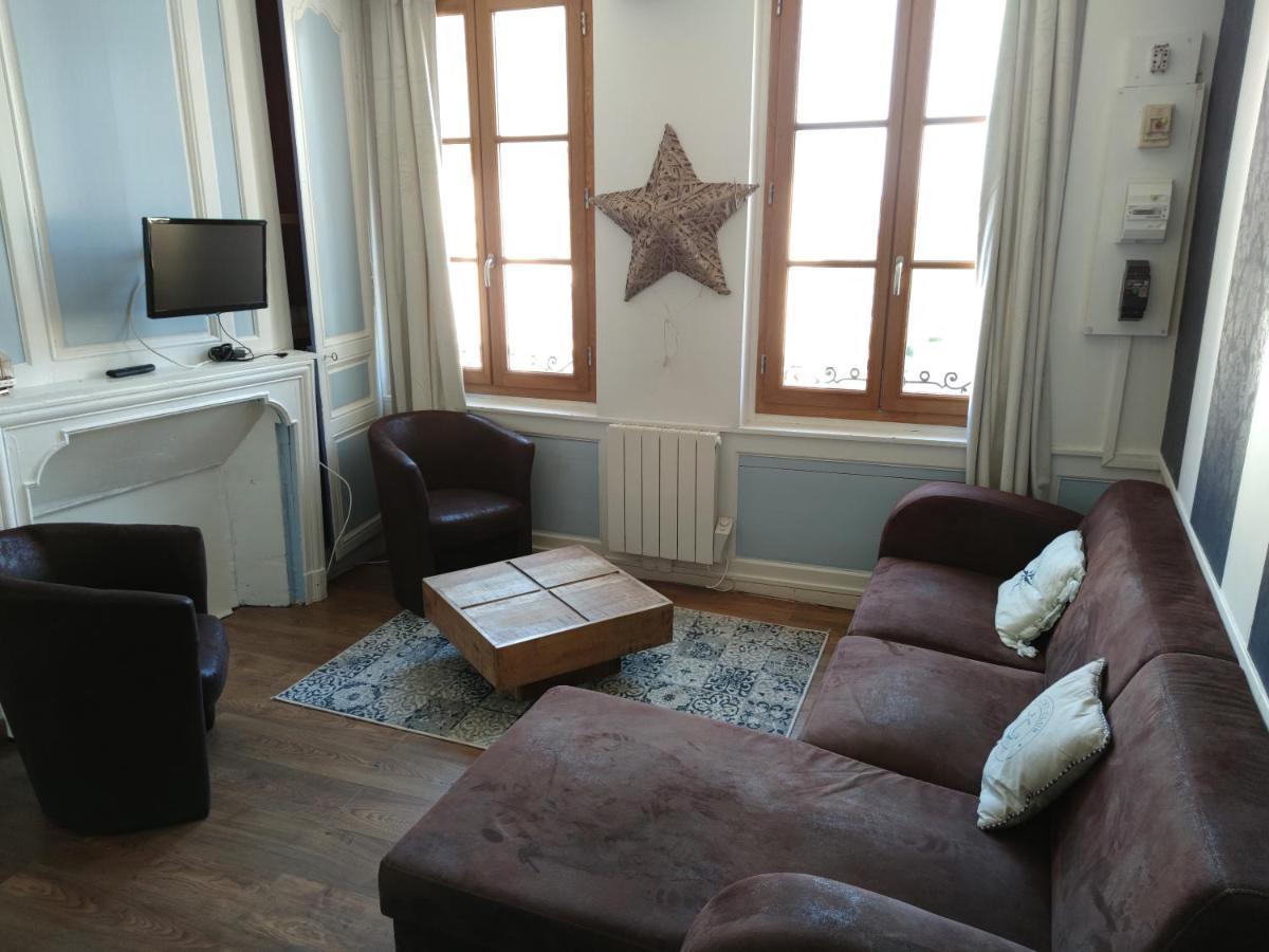 Le Saint Leonard...Il Est Bleu Apartment Онфльор Екстериор снимка